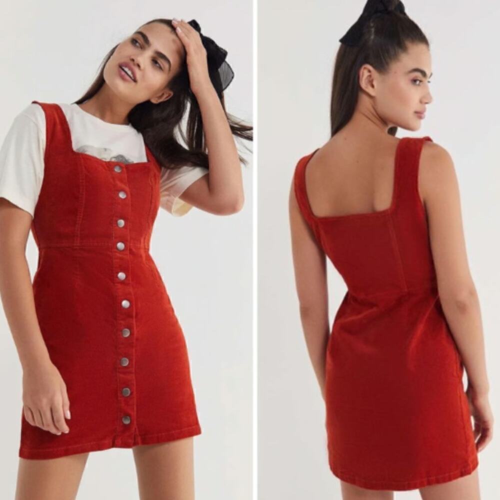 Urban Outfitters Corduroy Button Down
Dress Size 8
